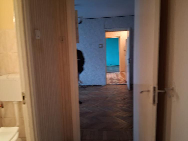 Apartament 3 camere etaj intermediar Podu Ros Salubris id.oferta 161169