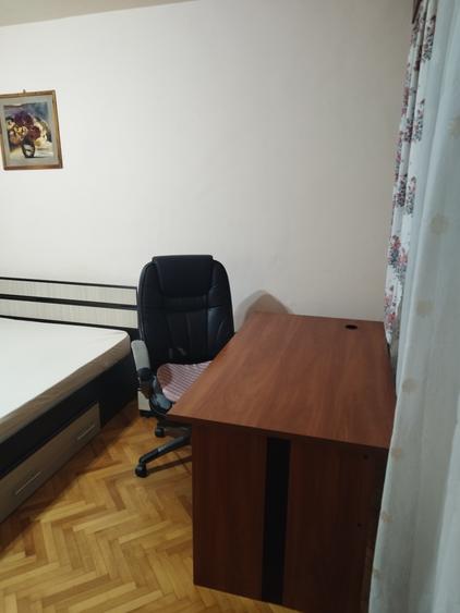 Inchiriez ap, cu 2 cam. in zona 7 Noi.