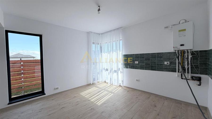 Casa Individuala - 3 camere - 2 bai - 375mp teren