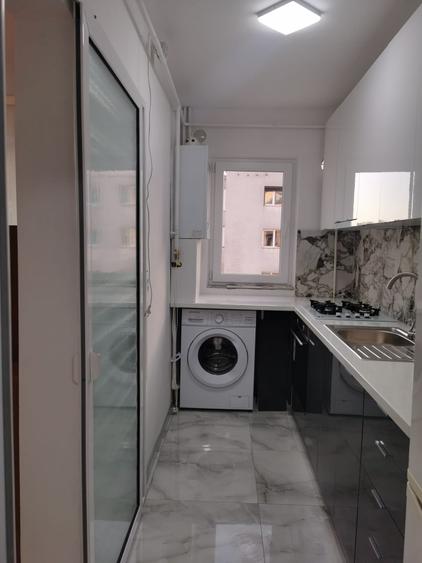 Apartament cu 2 camere, RENOVAT, zona Alexandru cel Bun