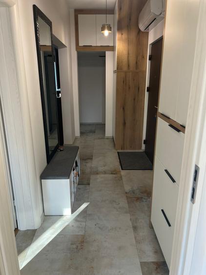 Apartament 3 camere lux, complet renovat, 105 mp, 3 balcoane –Strad