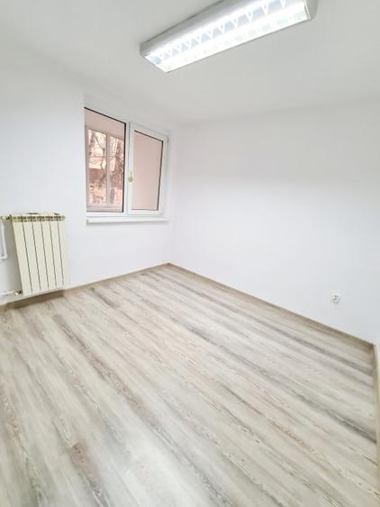 2 camere Bd. Balcescu - Sephora, parter/9, nemobilat bloc 1960