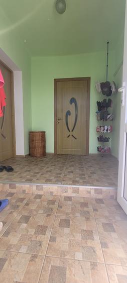Vand casa cu teren de 1753 mp in Prejmer