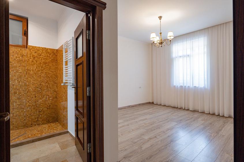 Peninsula – 100,8 mp, construcție 2021, vilă cu doar 3 apartamente!