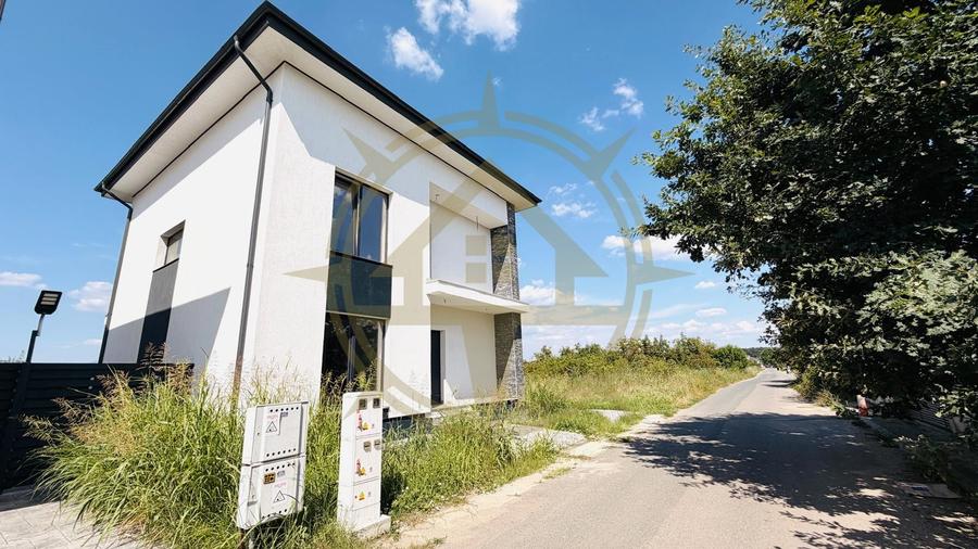 DOM00514 - Vila individuala cu mansarda Corbeanca