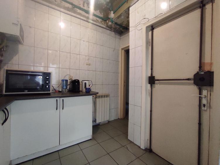 4 CAMERE ‖ BLOC INTERBELIC FAR RISC ‖ CALEA CALARASI ‖ CENTRALA PROPRIE ‖