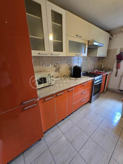 ETAJ 3! Apartament 4 camere 89mp 2 bai, Cug, CT + AC, decomandat