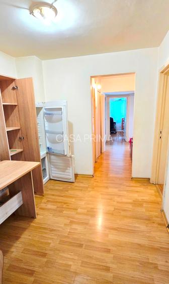Se inchiriaza apartament 3 camere decomandat, bvd. Independentei, langa Golia - 4