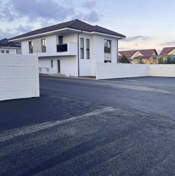 Duplex modern de vânzare în Florești – Muzeul Apei