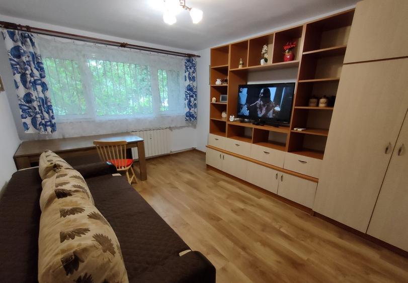 Apartament 2 camere bloc tip P reabilitat Mall Plaza, Drumul Taberei