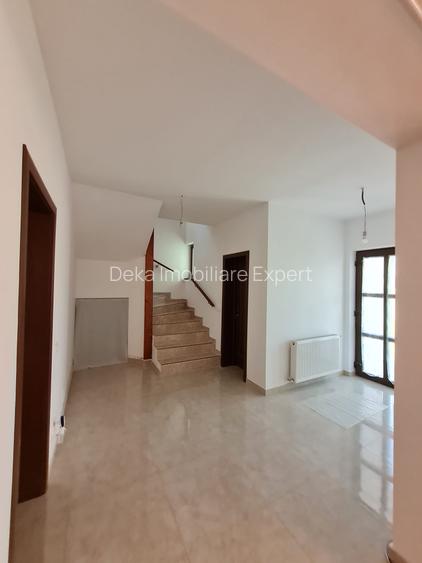 Vila Individuala 5 camere, 4 bai, teren 500 mp! LA CHEIE - 2