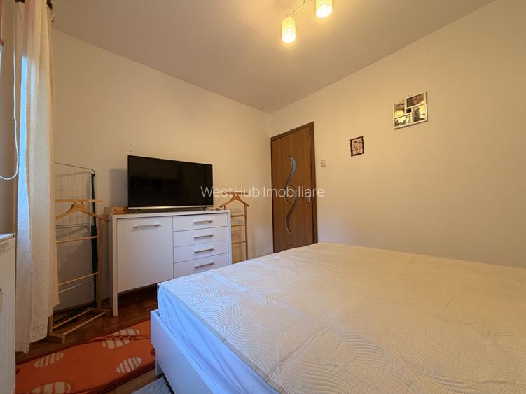 Apartament 2 camere, decomandat, 42 mp utili, etaj 1 - Girocului