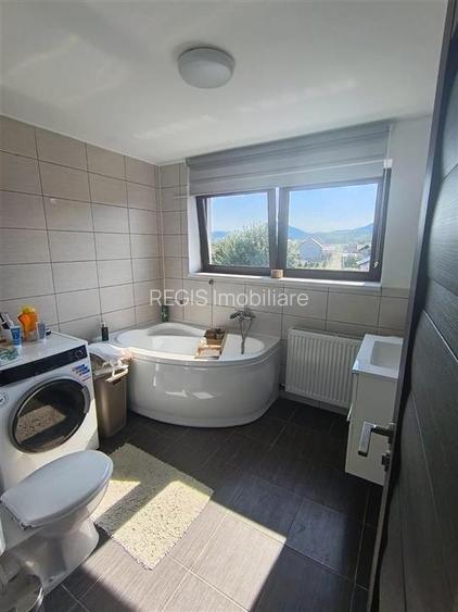 Apartament de 3 camere la vila , zona Bran - 8