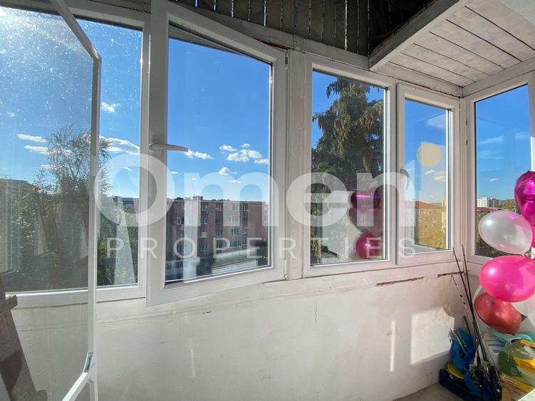 Apartament spatios cu 4 camere decoamndat, zona Republicii