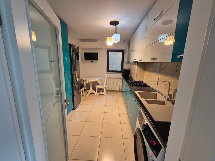 Apartament 3 camere de închiriat – Tineretului / Timpuri Noi