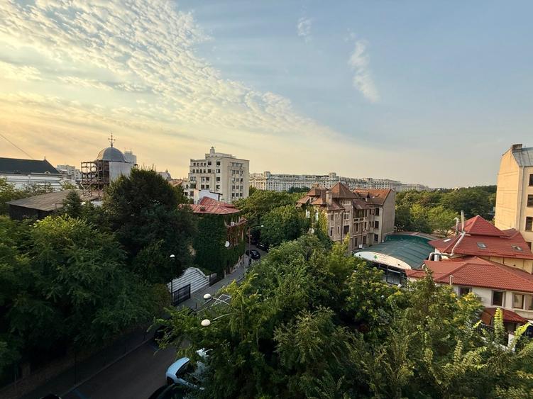 Generous 5 Bedroom Apartament with View | 3 Bathrooms | Cismigiu Park