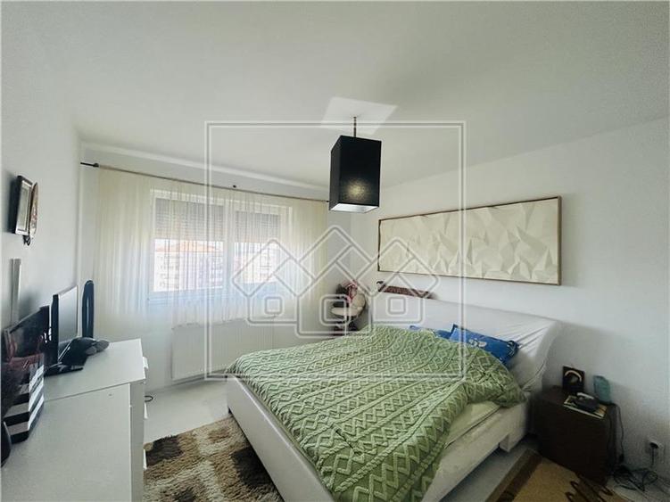 Ap mobilat modern -3 camere si balcon, zona Rahovei