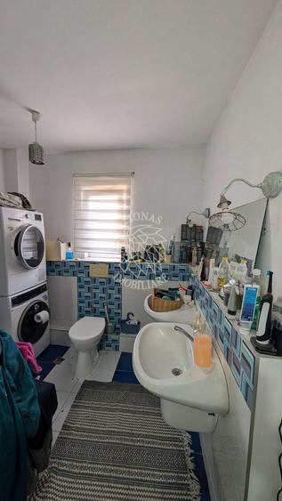 Apartament 3 camere 83 mp-etaj 2-balcon-Zona Centrala