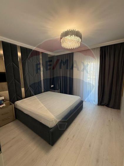 COMISION 0% la cumparator,PRET NEGOCIABIL,vila moderna cu piscina