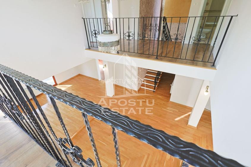 Casa moderna cu 6 camere in Dumbravita