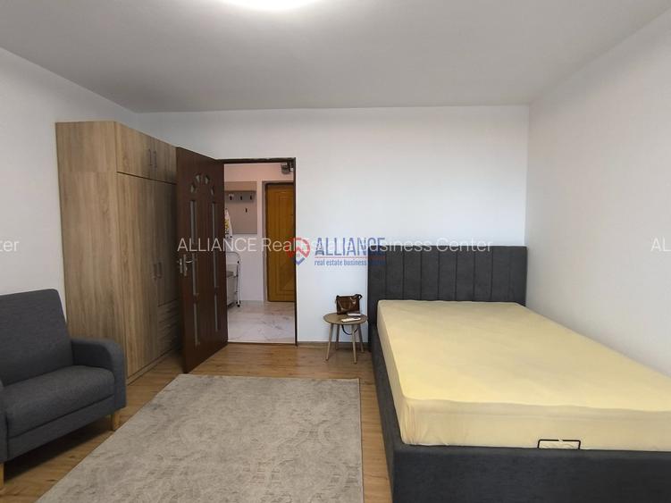 FAR - Studio cochet cu priveliste catre port ! - 2