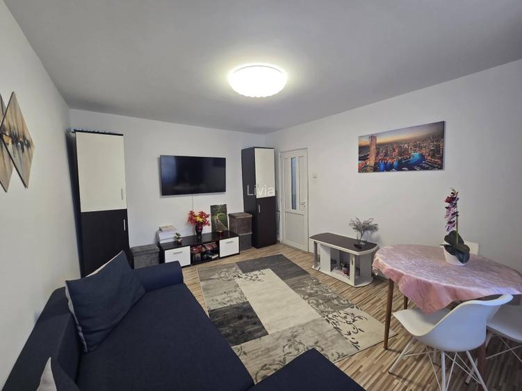 APARTAMENT 4 CAMERE, DECOMANDAT, 2/4, INEL 2 - 13