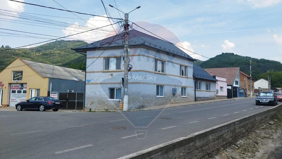 Casă cu potențial rezidențial sau comercial,  reamenajată, Comision 0% - 2