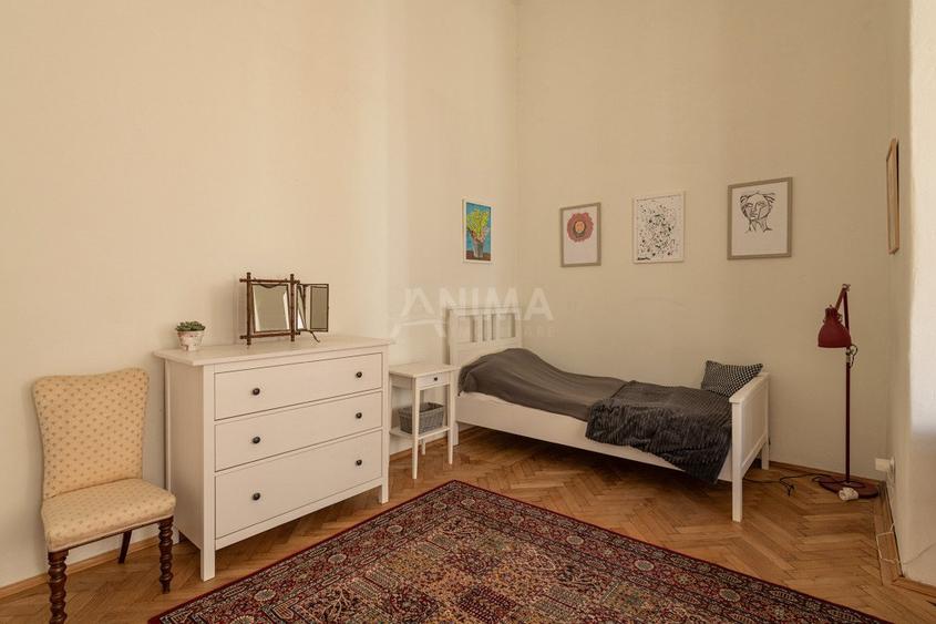 Apartament spatios in centrul orasului, cu parcare