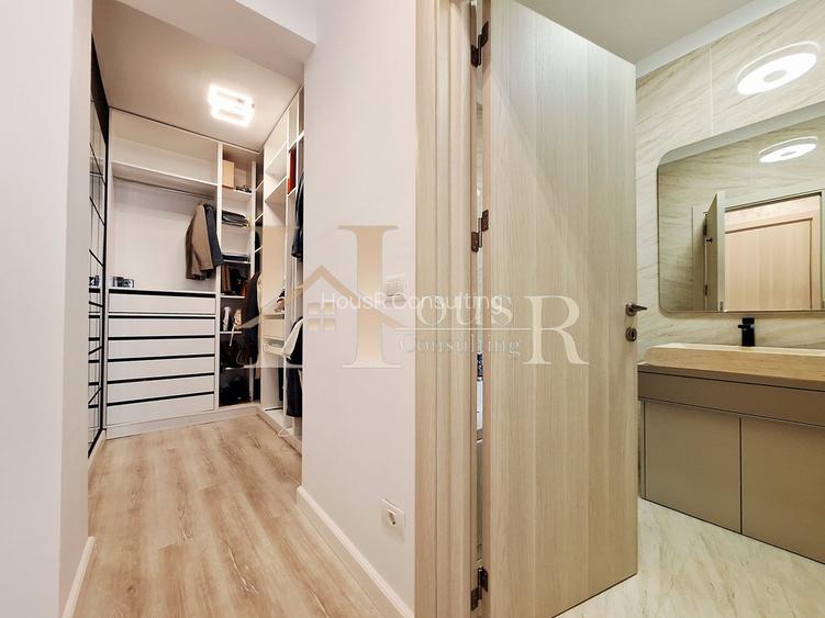 LANGA BENZINARIA ESO. LIFT. CU TOATE FACILITATILE PENTRU A TE MUTA.