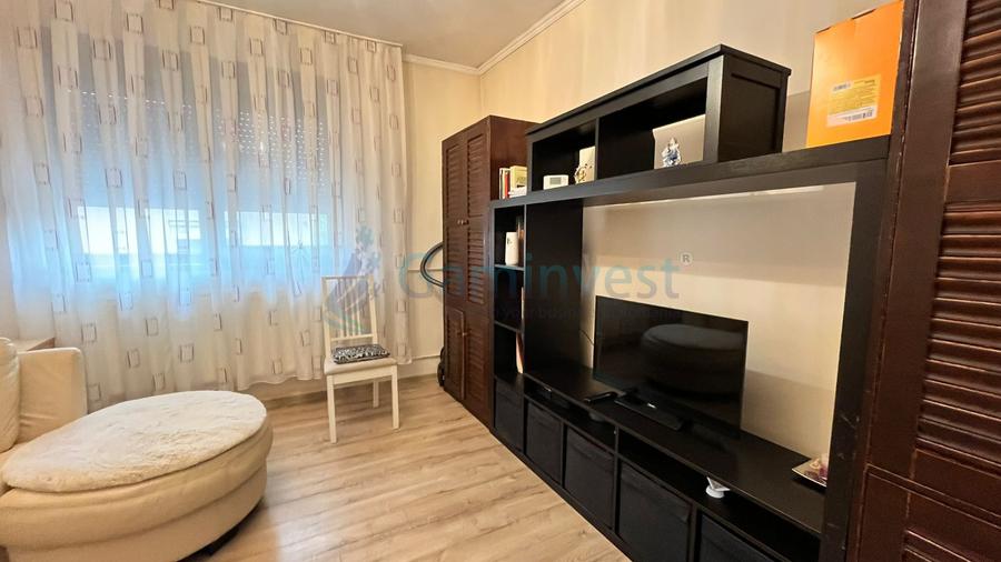 Casa cu 4 camere de vanzare in Oradea, zona Dragos Voda
