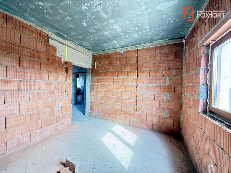Duplex cu 5 camere de vanzare in localitatea Sacalaz, zona Centrala
