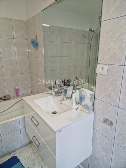 Casa vânzare zona str Lupeni - 31