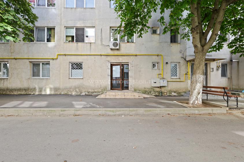 Apartament cu 2 camere de vânzare în Mangalia – Renovat, parter, Strada Sirenei