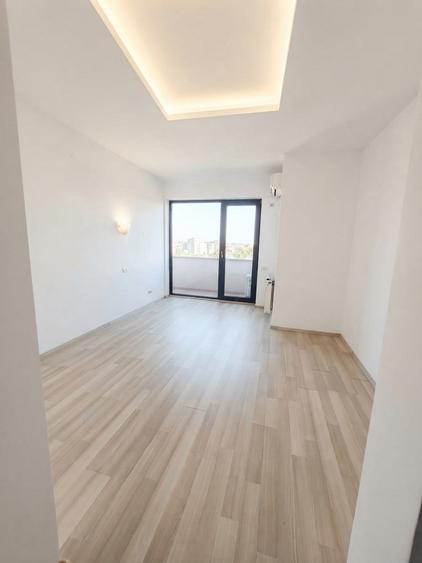 Bd. MAMAIA, spatiu BIROURI, 103 mp.