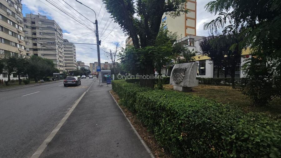 Spațiu comercial, zonǎ cu trafic intens - 6