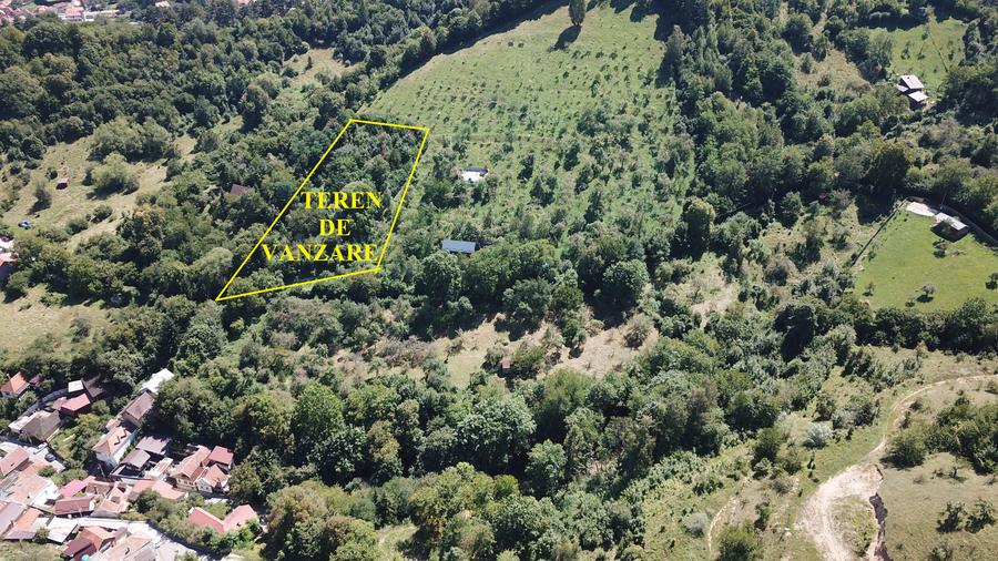 Teren in Scheii Brasovului inconjurat de natura