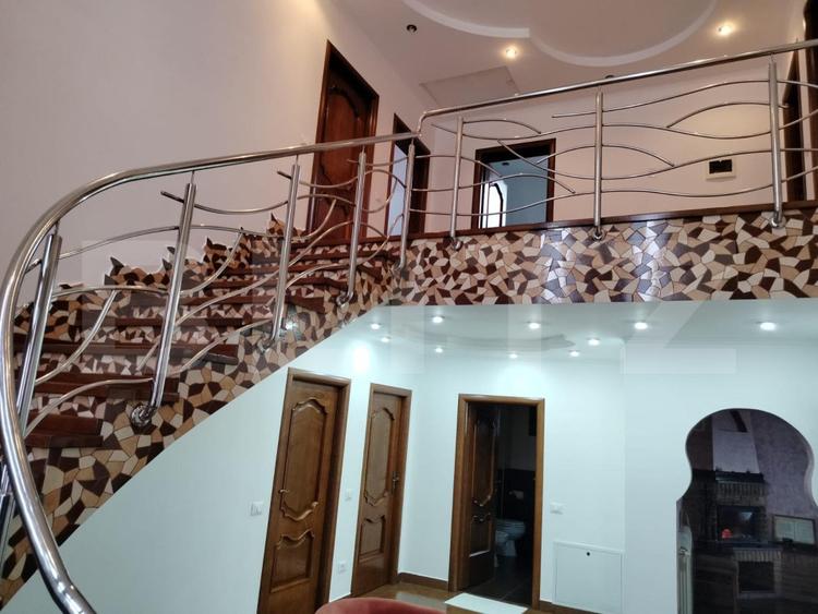Casa individuala pentru sediu de firma, 380 mp, 1200 teren, zona Ramiro