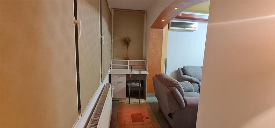 Apartament 2 camere amenajat-mobilat modern la cheie, et.1, central Podgoria- Zo