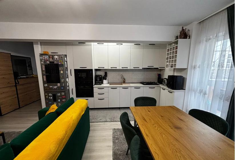 Apartament 3 camere | 2 băi | 75mp | mobilat modern | Eroilor