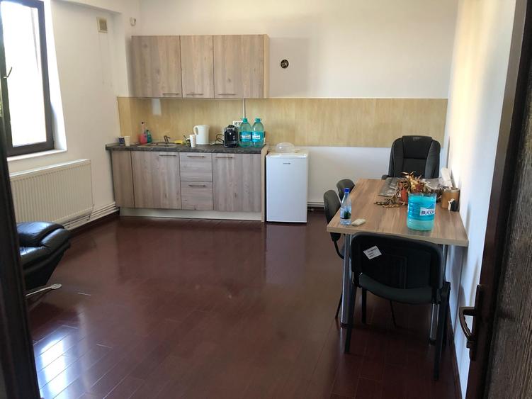 AFACERE LA CHEIE - SPALATORIE AUTO + BIROURI - CONSTANTA