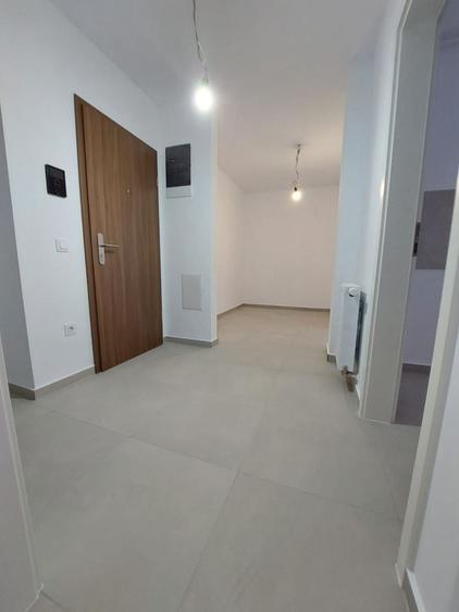 Apartament cu 2 camere finalizat - zona Tractorul, Str. N.Labiș 33