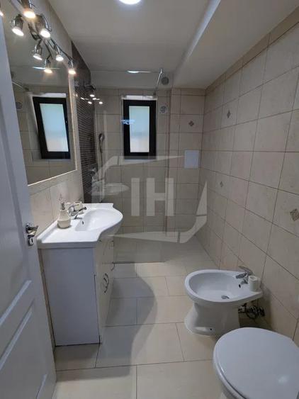 Apartament 3 camere, cu parcare, zona Marasti