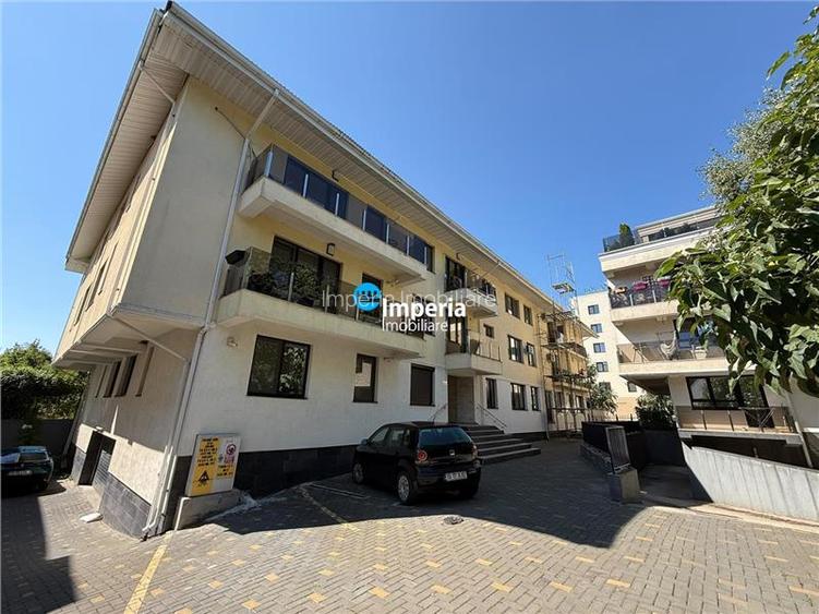 Inchiriez apartament 2 camere, open space,parcare, Complex Roua Residence