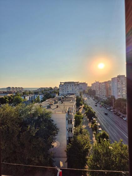 Persoana fizica vand apartament 3 camere 78 mp decomandat Bd Pacurari
