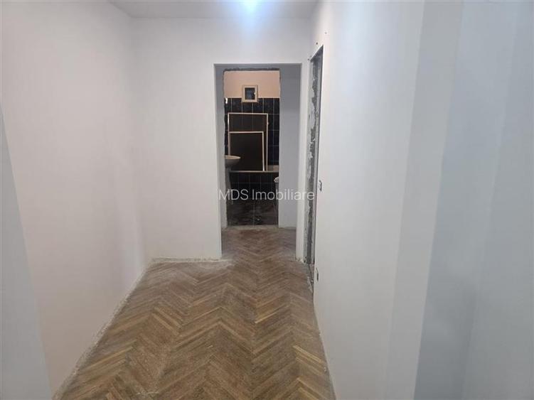 Decomandat cu 2 bai la etajul 2  renovat - 13