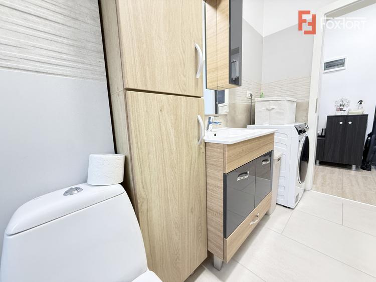 Apartament cu 2 camere, terasa, curte si loc parcare in Dumbravita