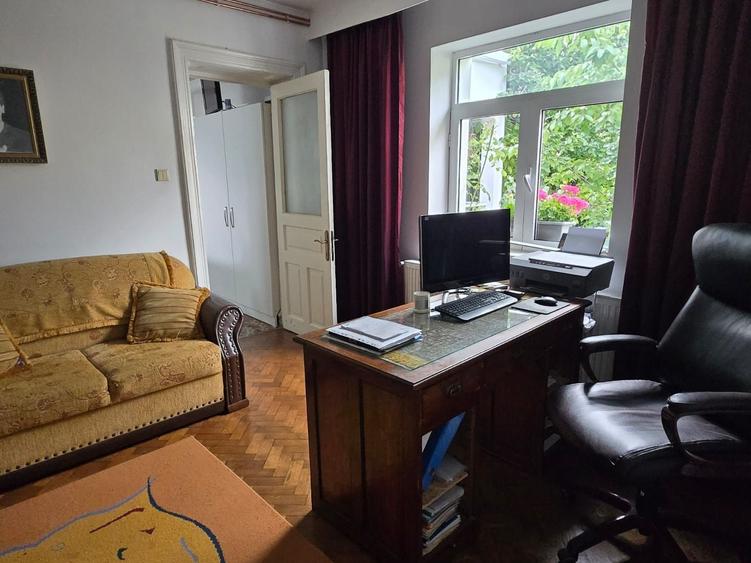 Casă Renovată cu Grădină | 227 mp | 3 Terase | 3 Dormitoare | Milcov