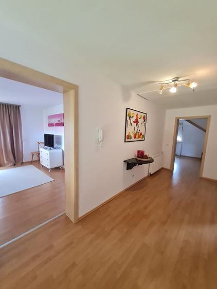 Vila spațioasă și recent renovată în Ghiroda!