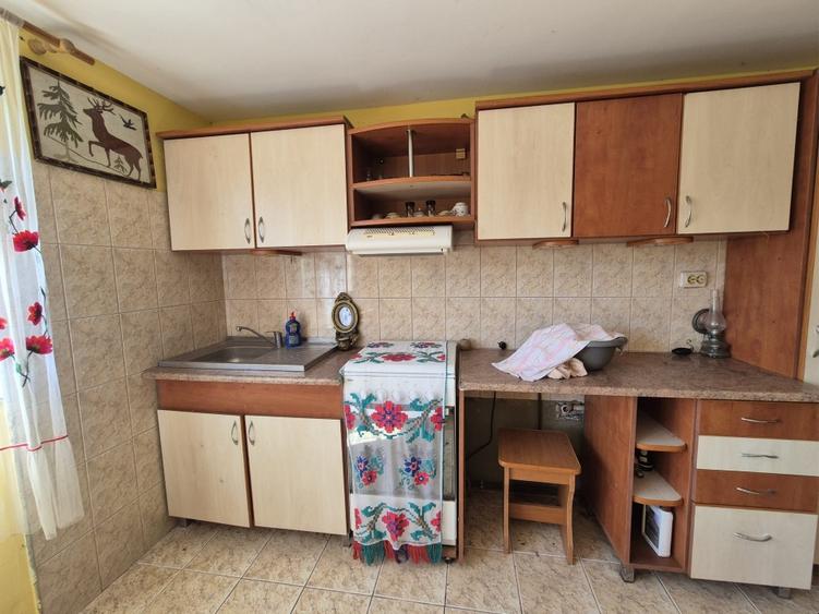 Casă de Vânzare în Băile Olănești Sat - Ideală pentru Locuință sau Afacere!