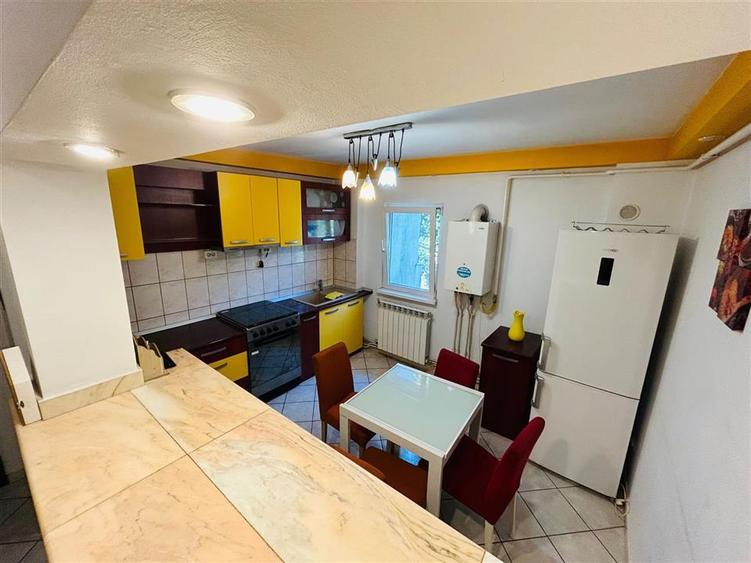 Zona CUG - Tudor Neculai Apartament 2 camere cu Loc Parcare